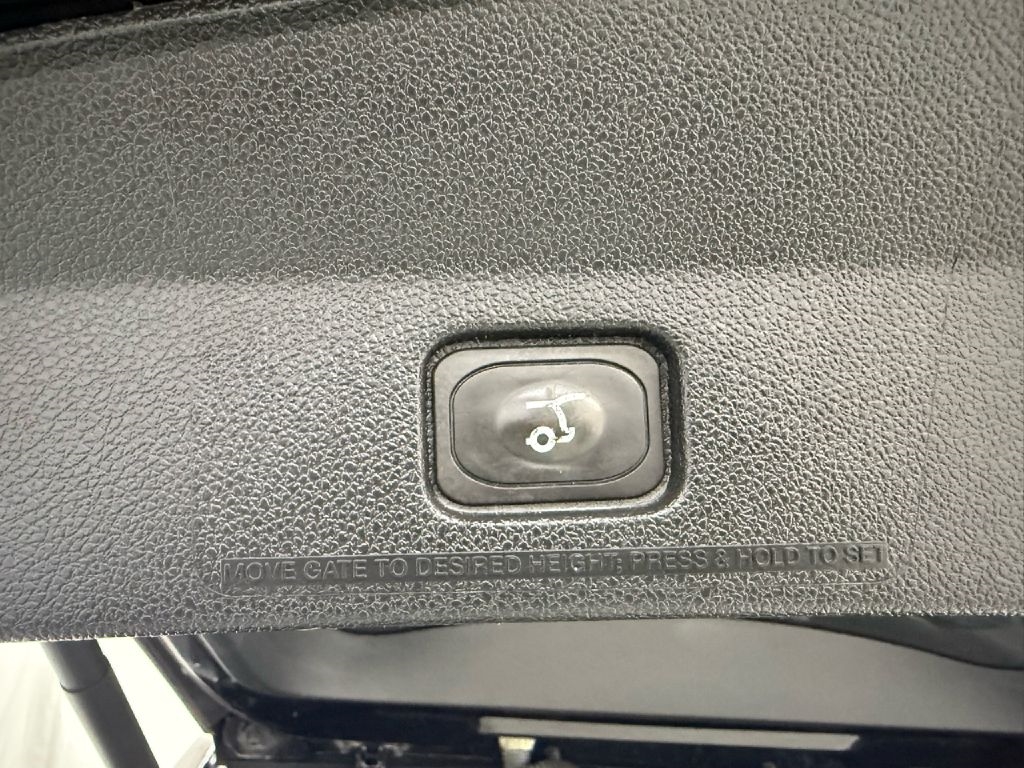 Ford Explorer XLT 4WD 2018