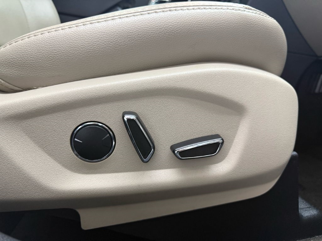 Ford Explorer XLT 4WD 2018