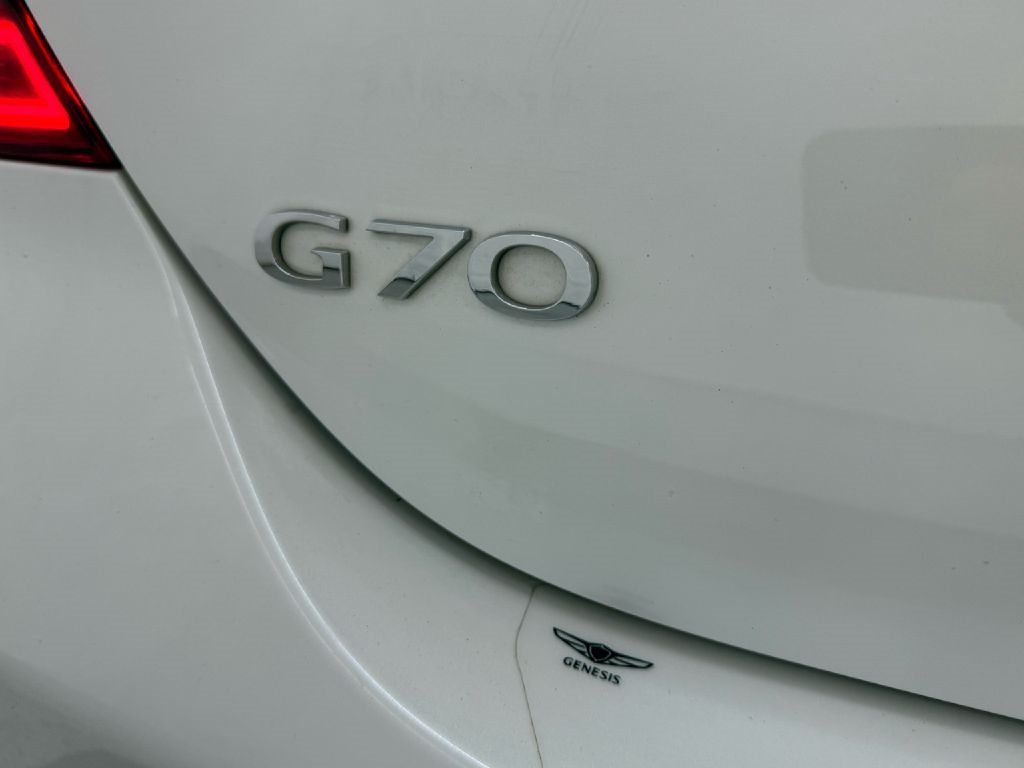 Genesis G70 3.3T 2022