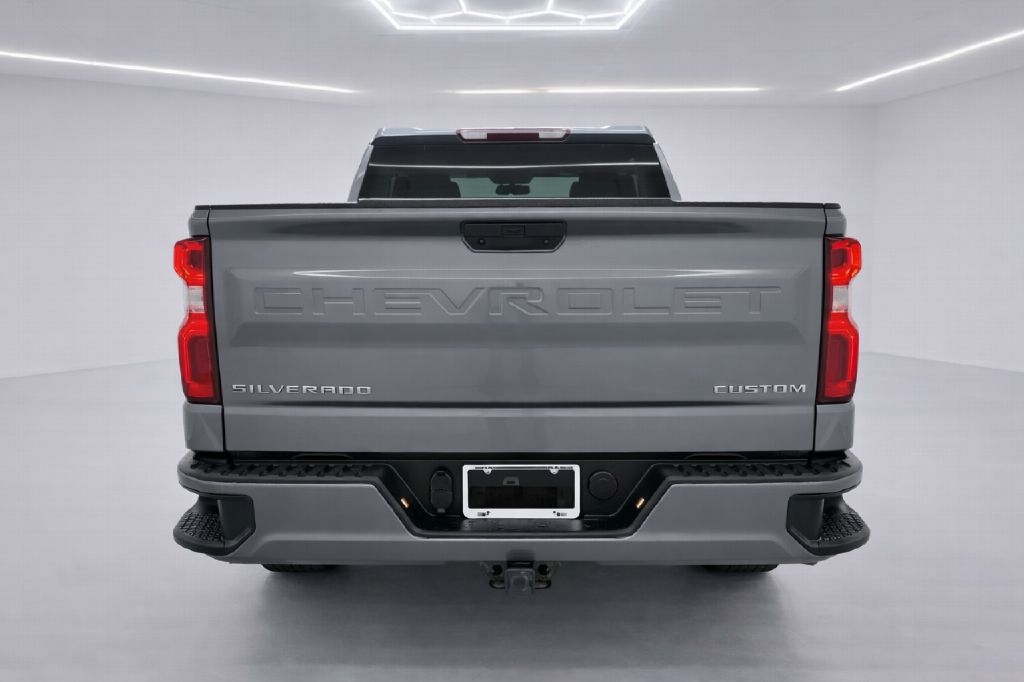 Chevrolet Silverado 1500 Custom Crew Cab Long Box 4WD 2019