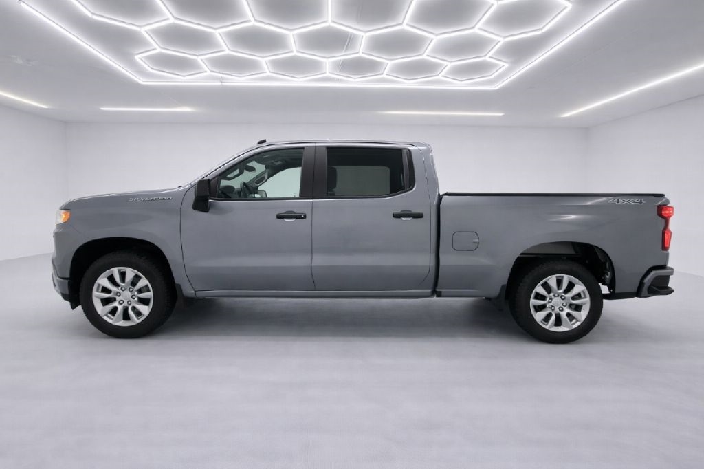 Chevrolet Silverado 1500 Custom Crew Cab Long Box 4WD 2019