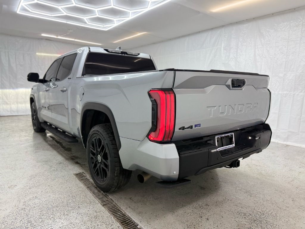Toyota Tundra Limited CrewMax 4WD Long Bed 2024