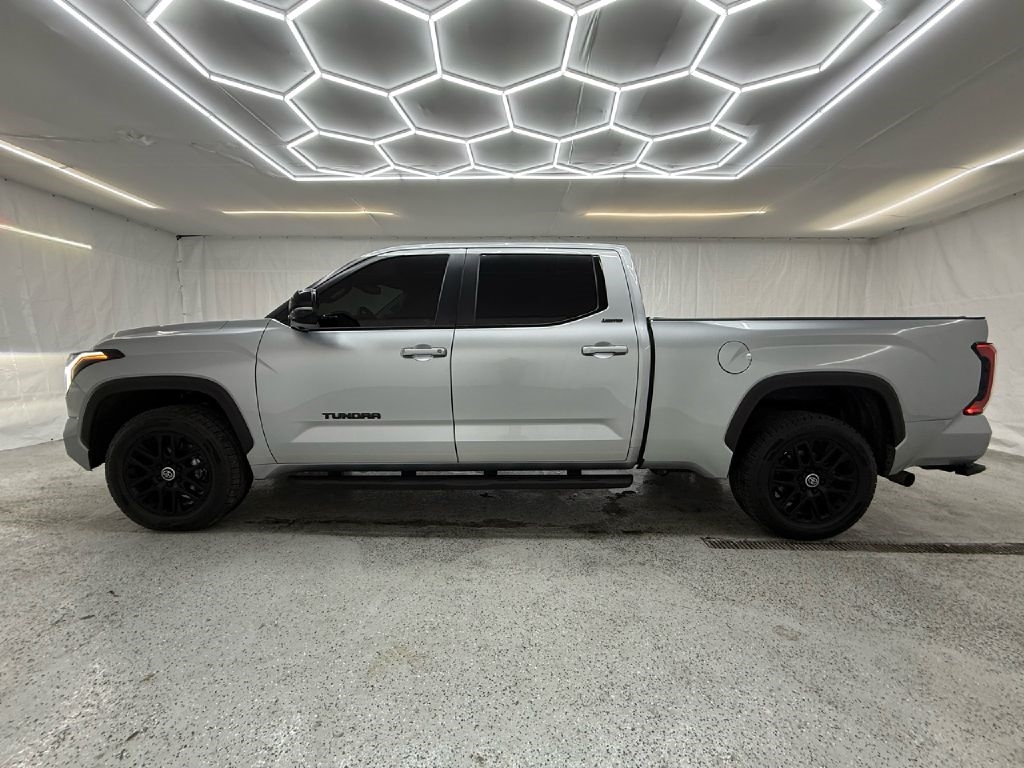 Toyota Tundra Limited CrewMax 4WD Long Bed 2024
