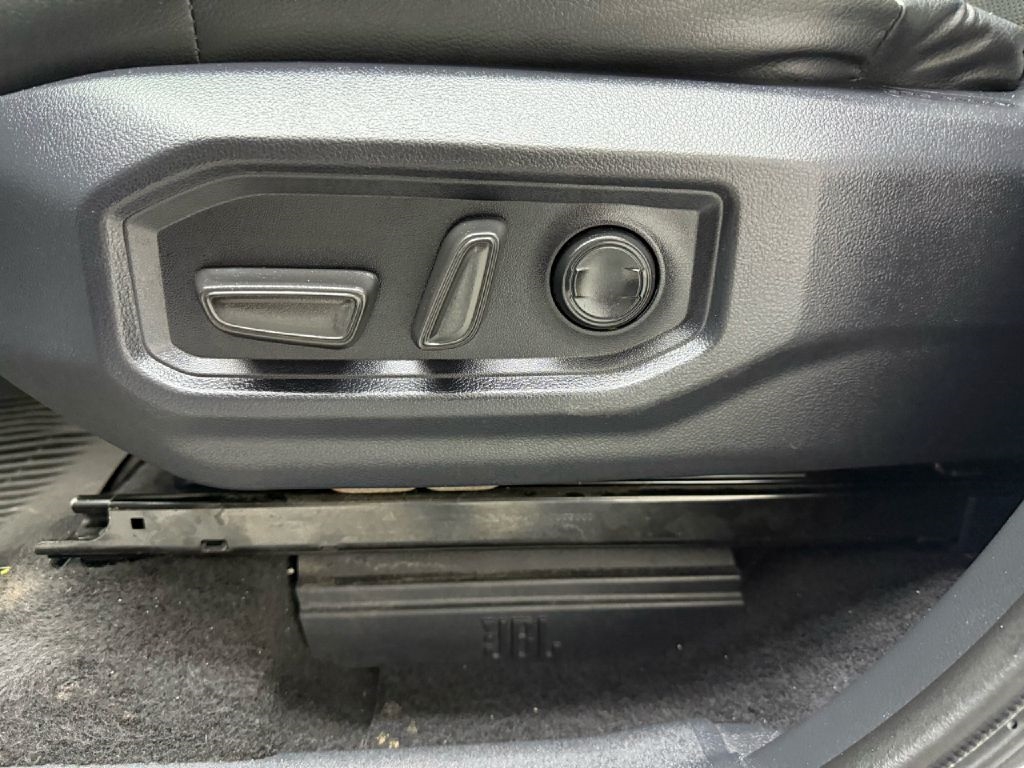 Toyota Tundra Limited CrewMax 4WD Long Bed 2024