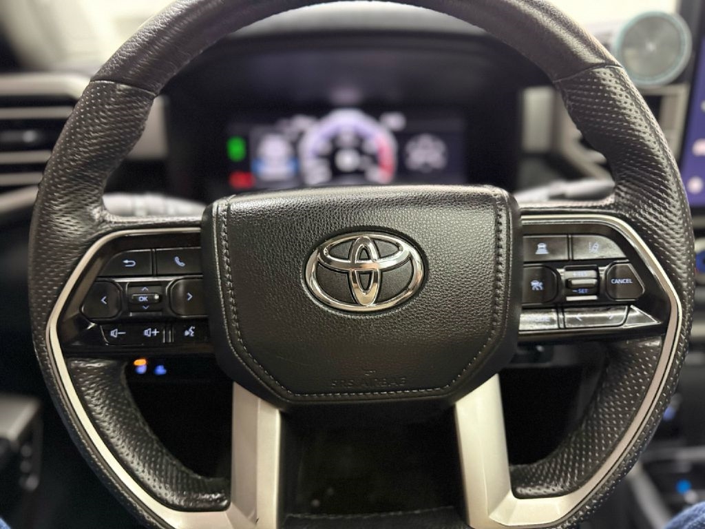 Toyota Tundra Limited CrewMax 4WD Long Bed 2024