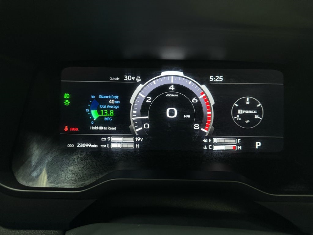 Toyota Tundra Limited CrewMax 4WD Long Bed 2024