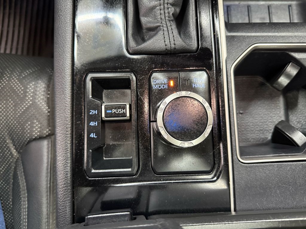 Toyota Tundra Limited CrewMax 4WD Long Bed 2024