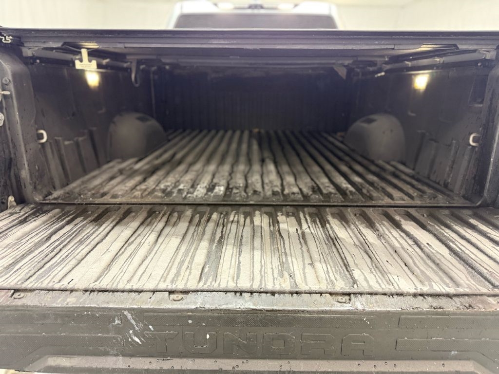 Toyota Tundra Limited CrewMax 4WD Long Bed 2024