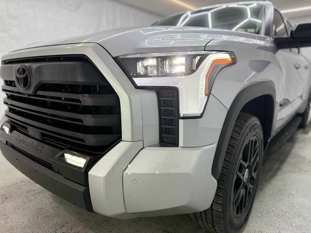 Toyota Tundra Limited CrewMax 4WD Long Bed 2024