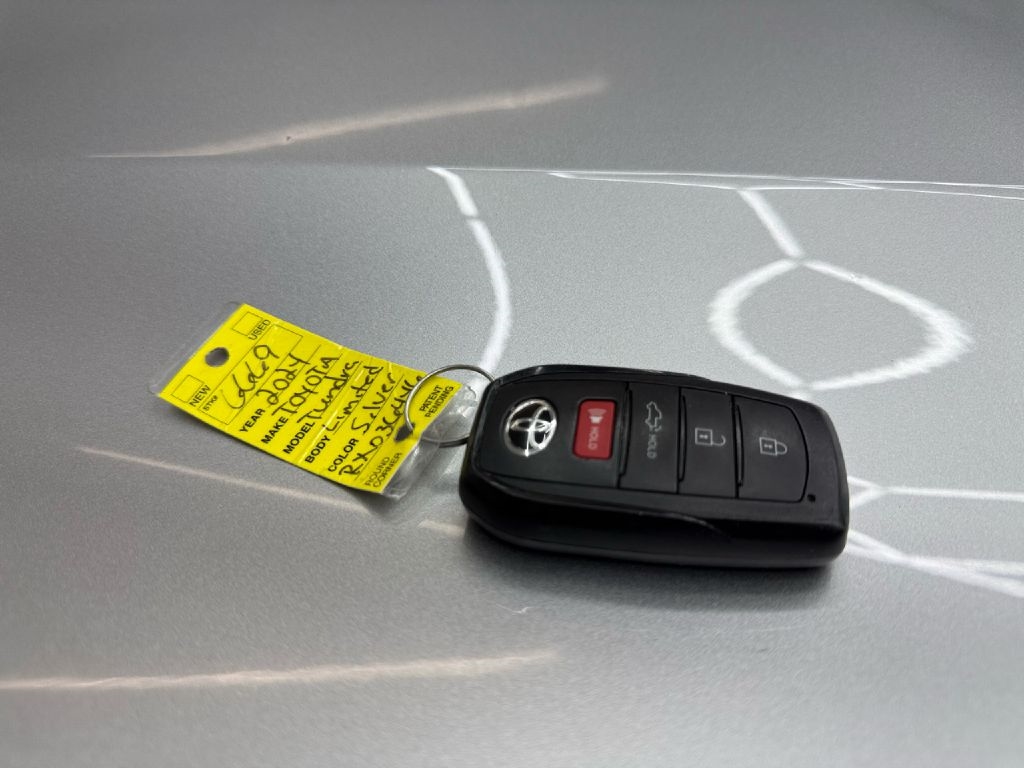 Toyota Tundra Limited CrewMax 4WD Long Bed 2024