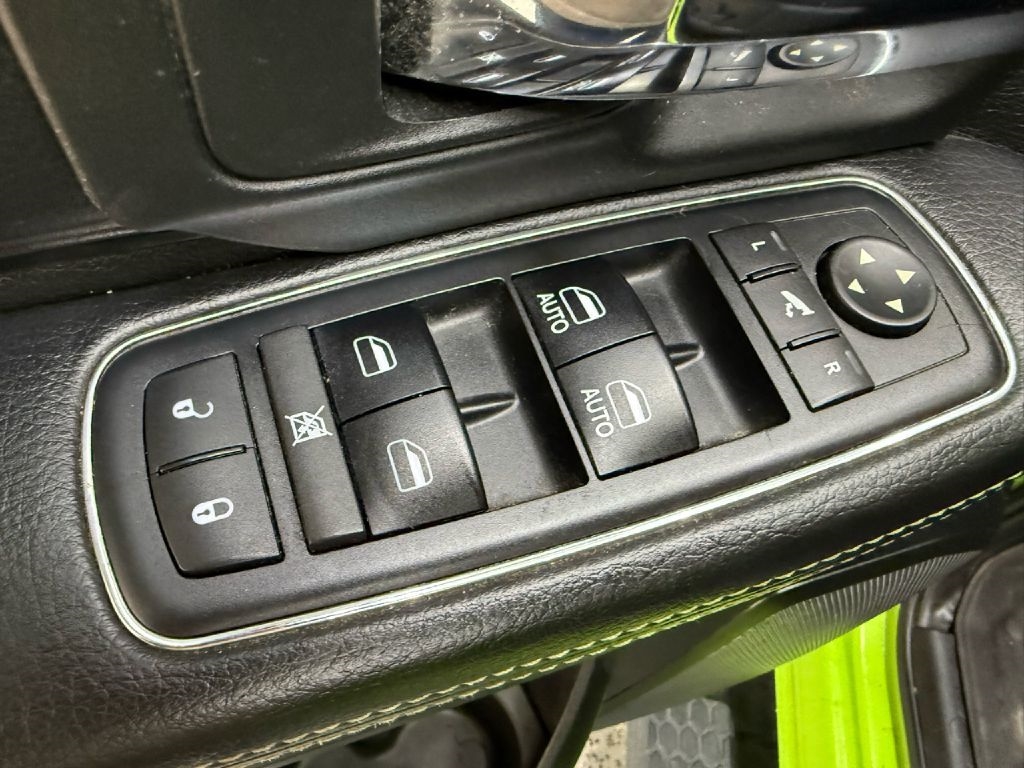 RAM 1500 Sport Crew Cab SWB 4WD 2017