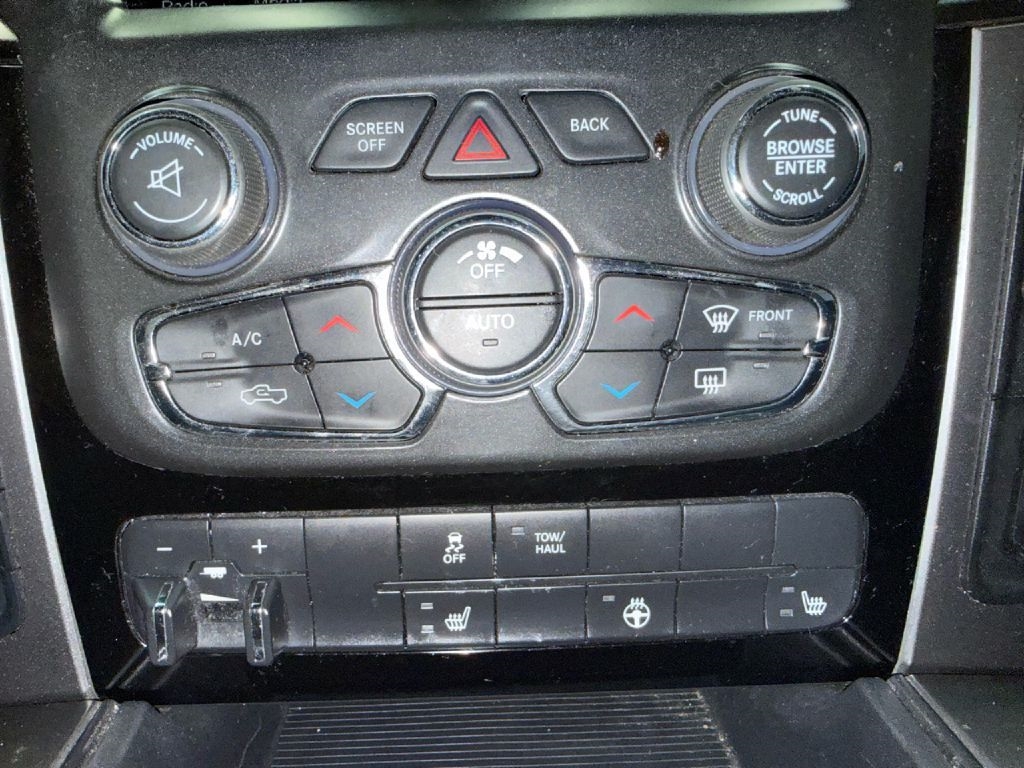 RAM 1500 Sport Crew Cab SWB 4WD 2017