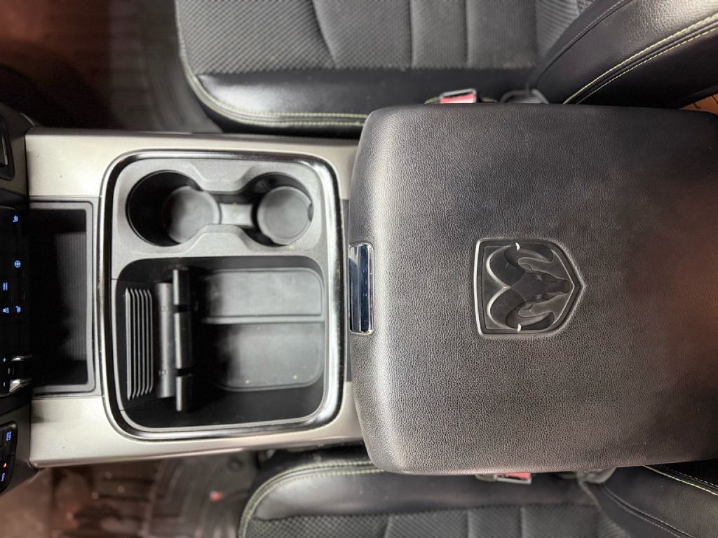 RAM 1500 Sport Crew Cab SWB 4WD 2017