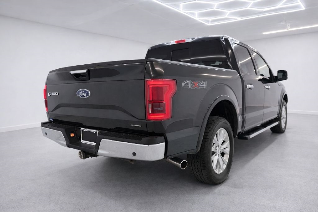 Ford F-150 XL SuperCrew 5.5-ft. Bed 4WD 2015