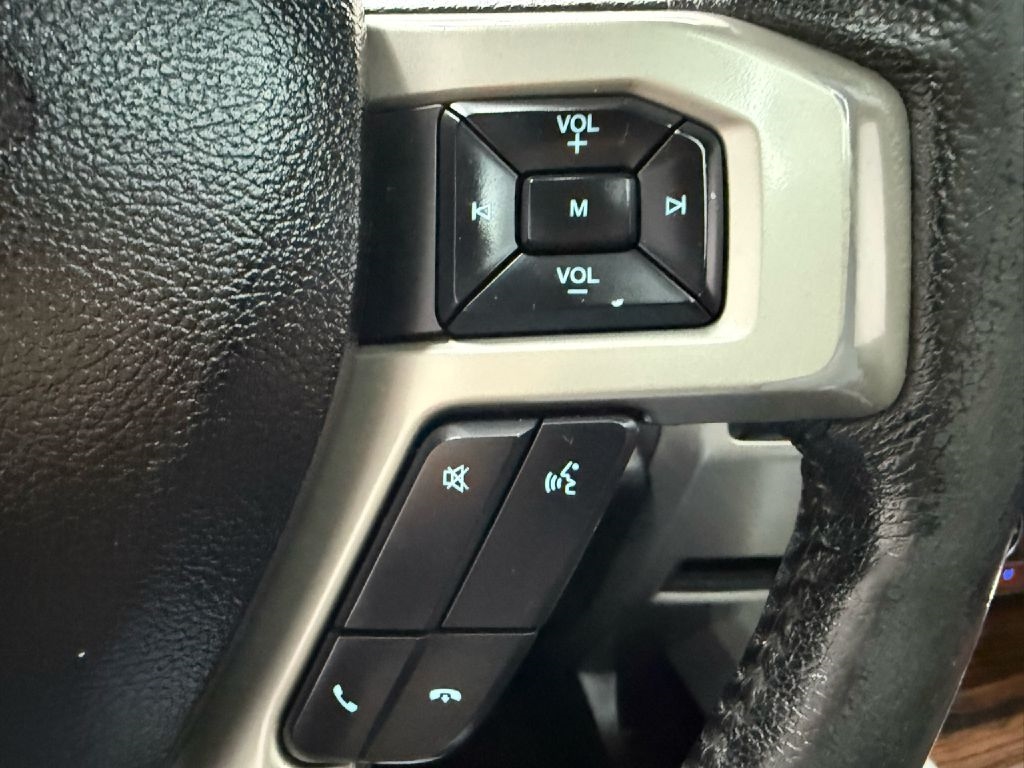 Ford F-150 XL SuperCrew 5.5-ft. Bed 4WD 2015