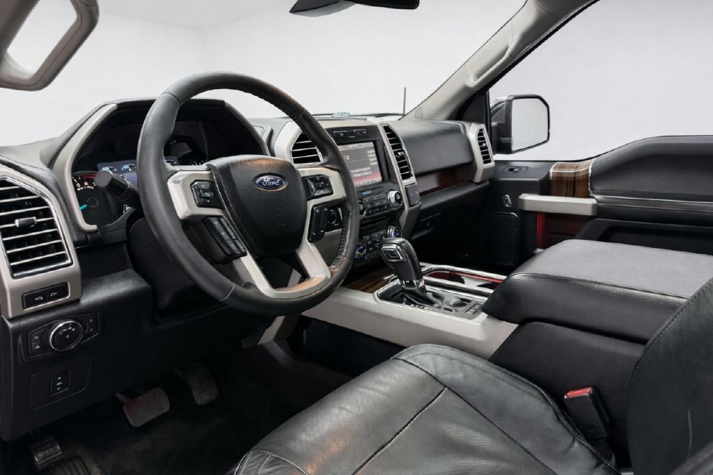Ford F-150 XL SuperCrew 5.5-ft. Bed 4WD 2015