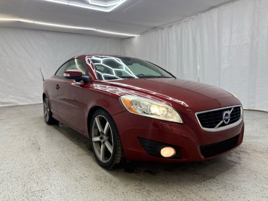 2012 Volvo C70 T5's photo
