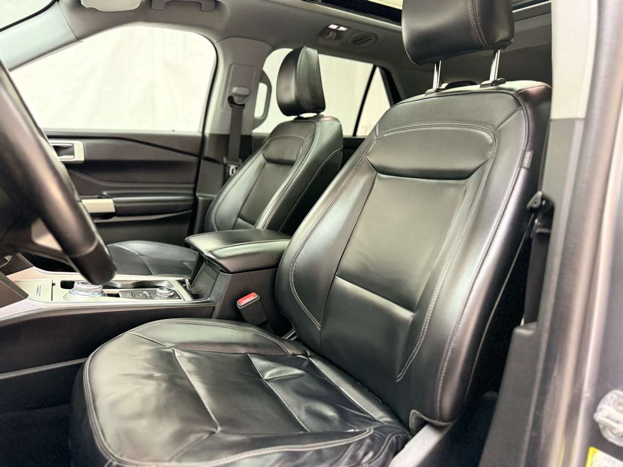 Ford Explorer XLT AWD 2021