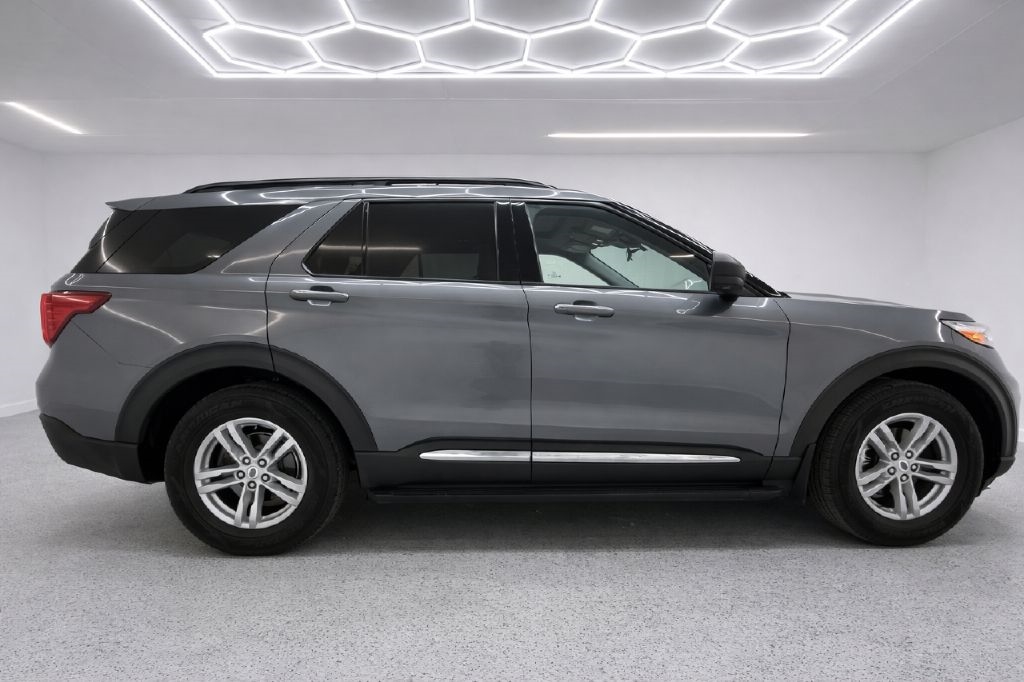 Ford Explorer XLT AWD 2021
