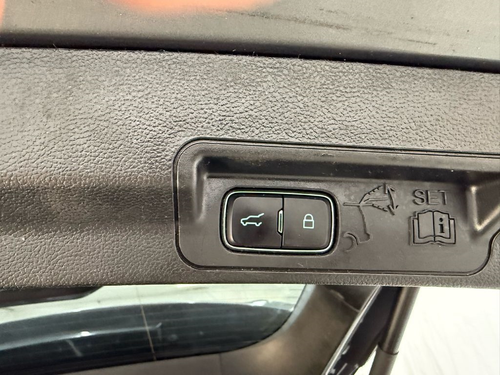 Ford Explorer XLT AWD 2021