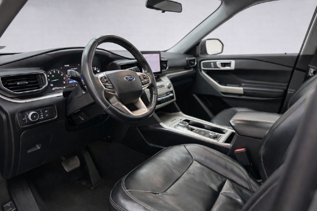 Ford Explorer XLT AWD 2021