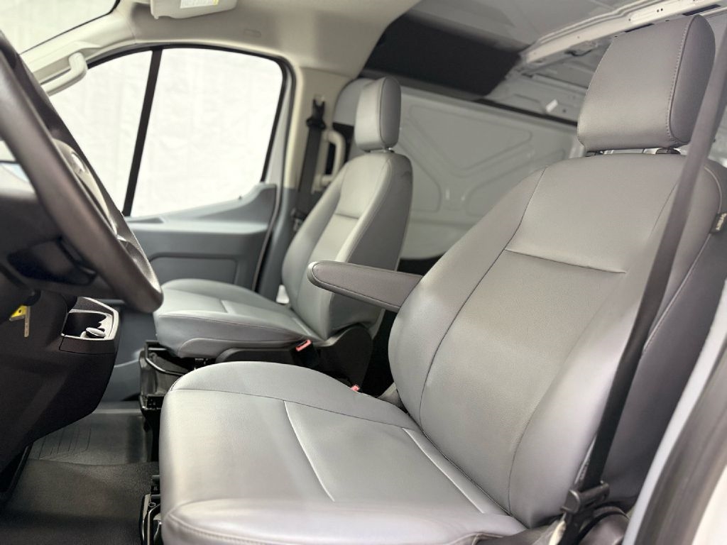 Ford Transit 150 Van Low Roof w/Sliding Pass. 148-in. WB 2019