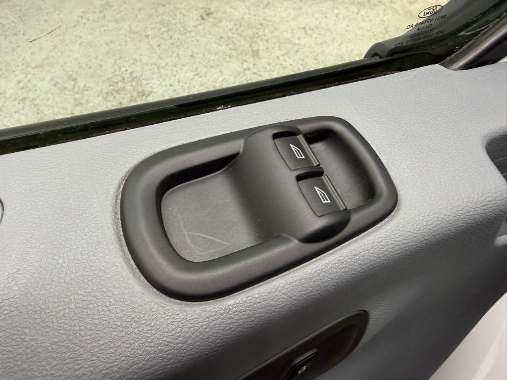 Ford Transit 150 Van Low Roof w/Sliding Pass. 148-in. WB 2019