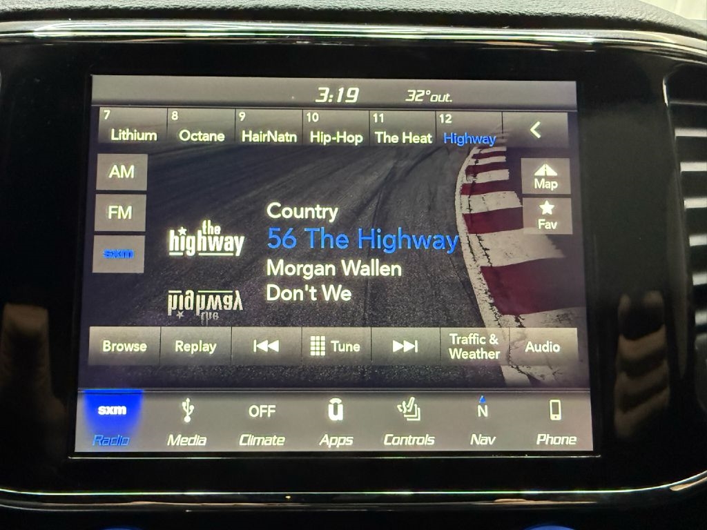 Jeep Grand Cherokee Laredo 4WD 2019