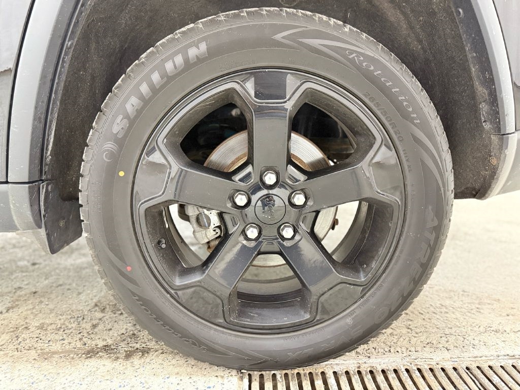 Jeep Grand Cherokee Laredo 4WD 2019