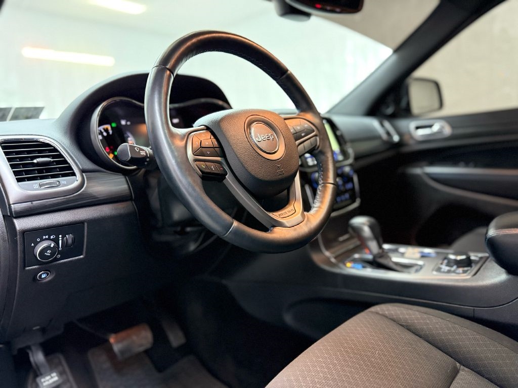 Jeep Grand Cherokee Laredo 4WD 2019