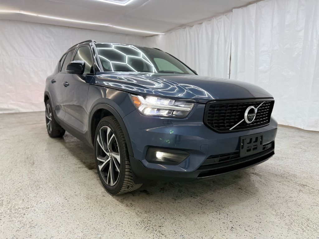 Volvo XC40 T5 R-Design AWD 2022