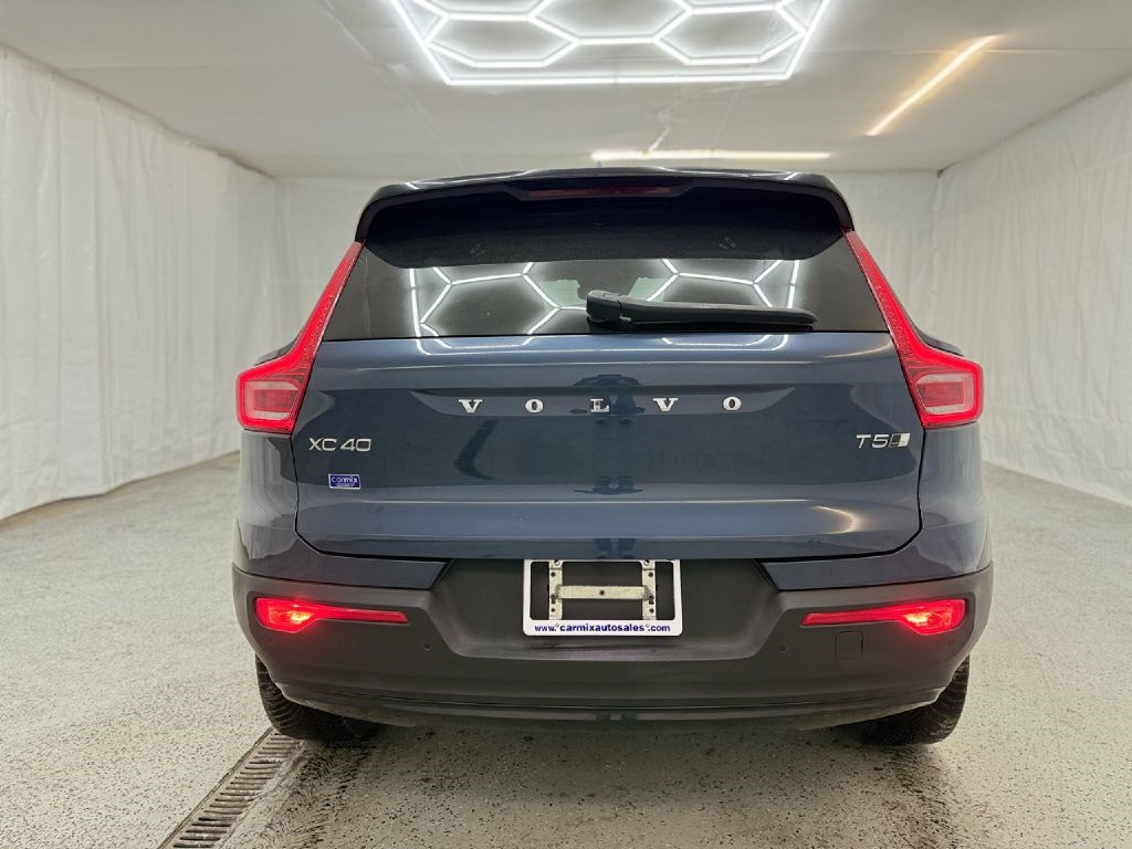 Volvo XC40 T5 R-Design AWD 2022