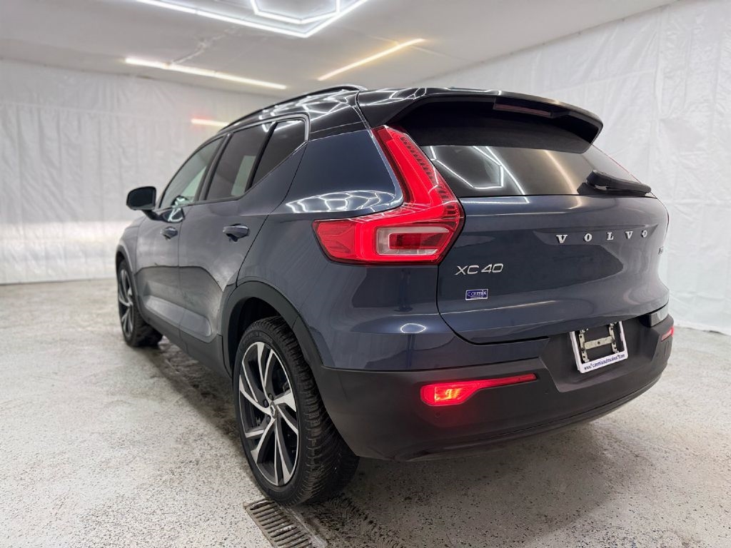 Volvo XC40 T5 R-Design AWD 2022