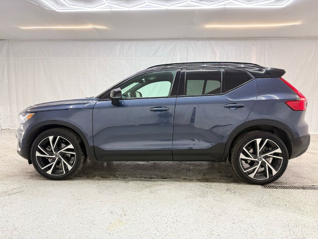 Volvo XC40 T5 R-Design AWD 2022