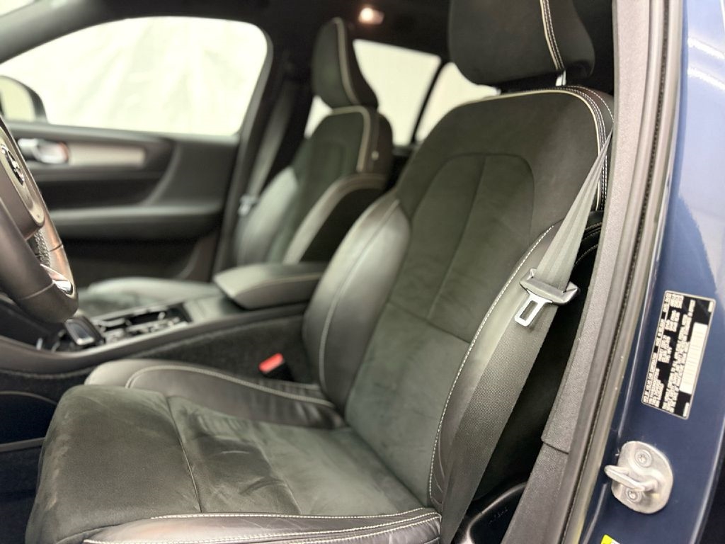 Volvo XC40 T5 R-Design AWD 2022