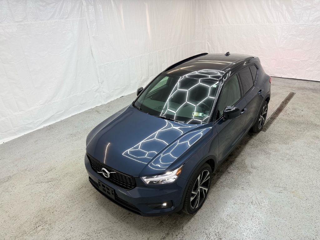 Volvo XC40 T5 R-Design AWD 2022