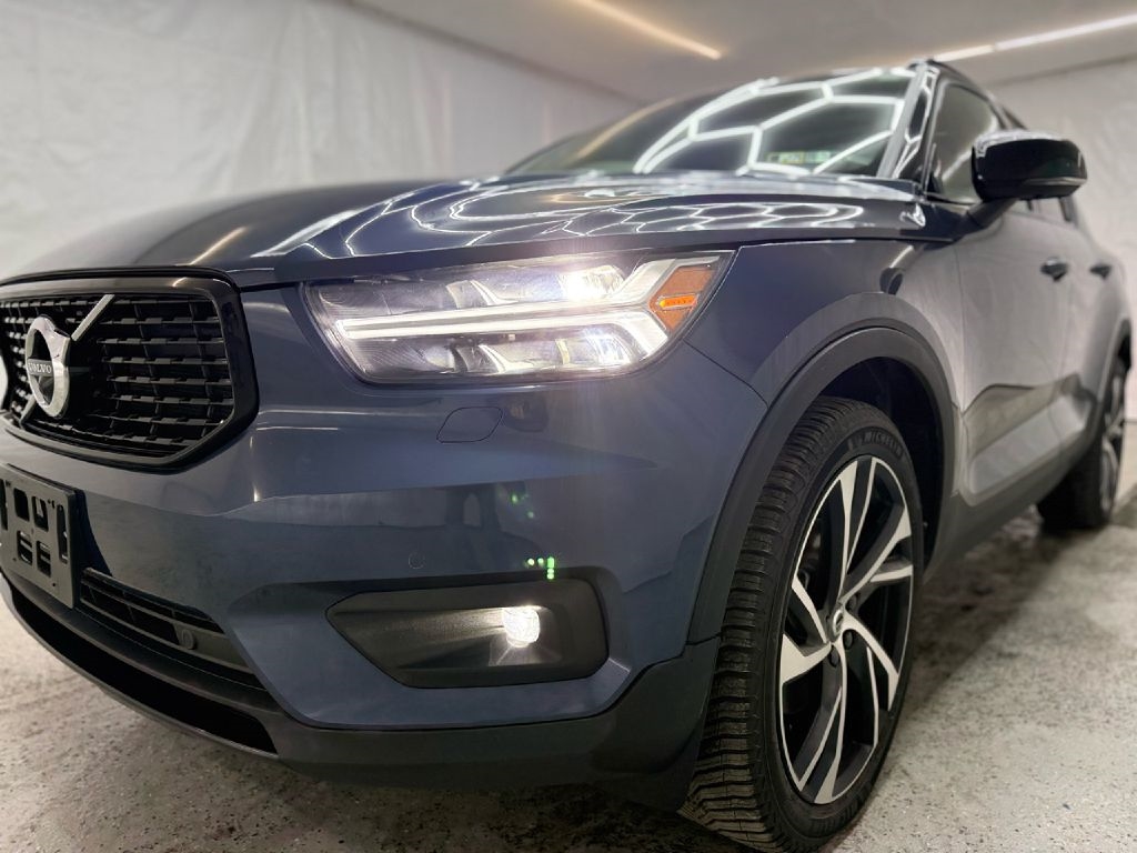 Volvo XC40 T5 R-Design AWD 2022