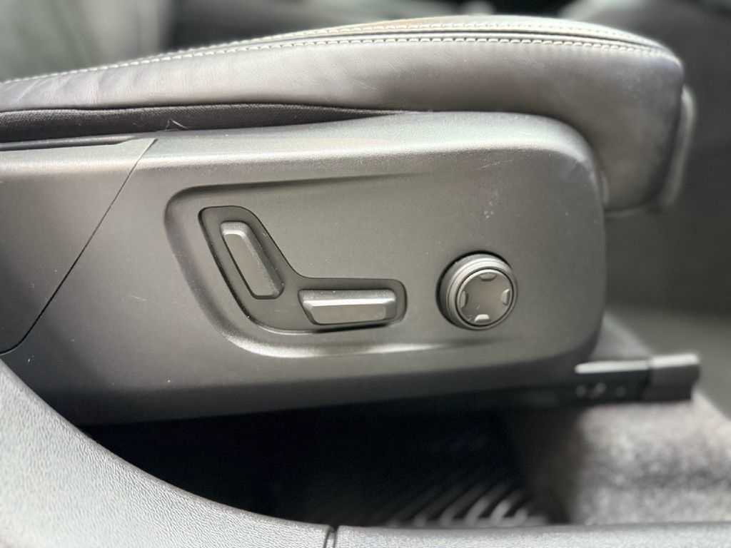 Volvo XC40 T5 R-Design AWD 2022