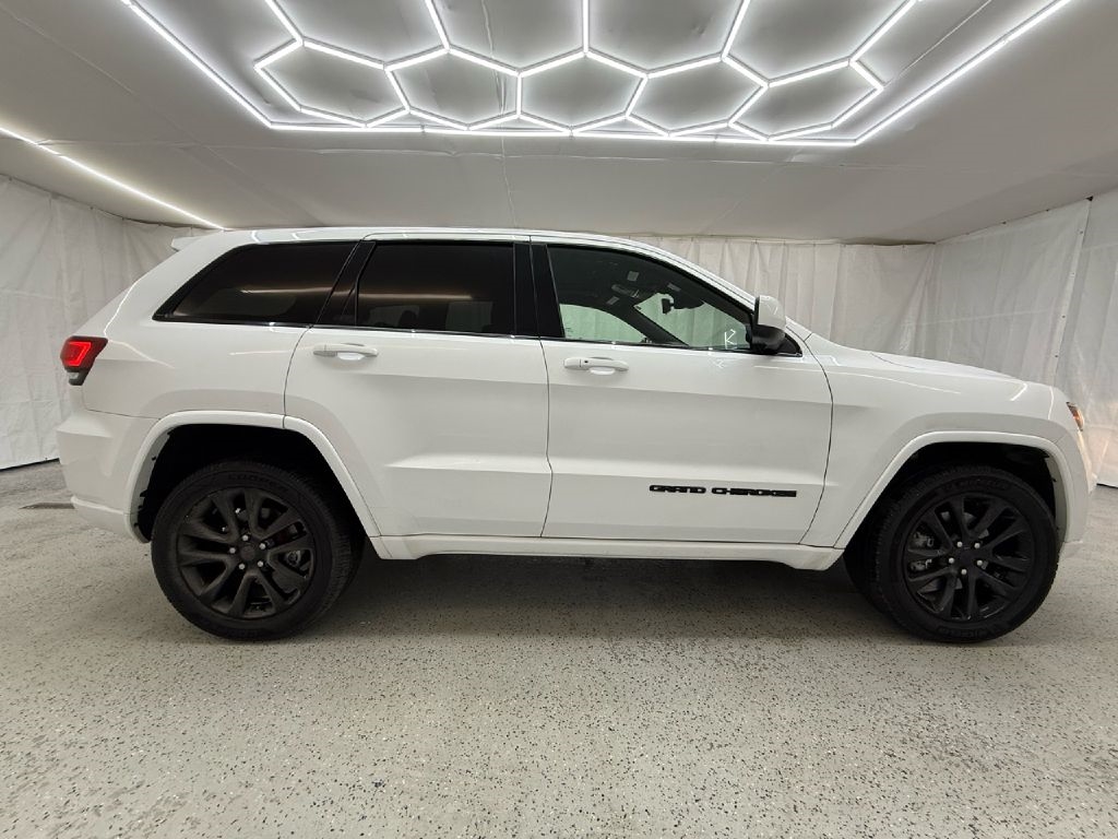 Jeep Grand Cherokee Laredo E 4WD 2021