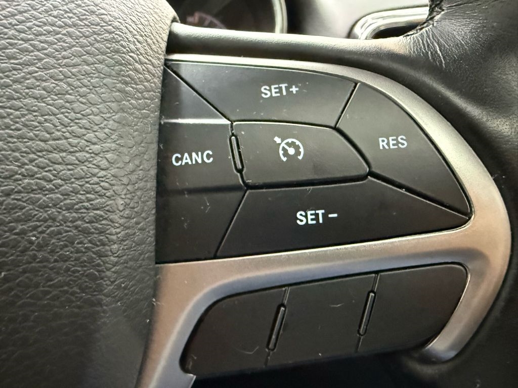 Jeep Grand Cherokee Laredo E 4WD 2021