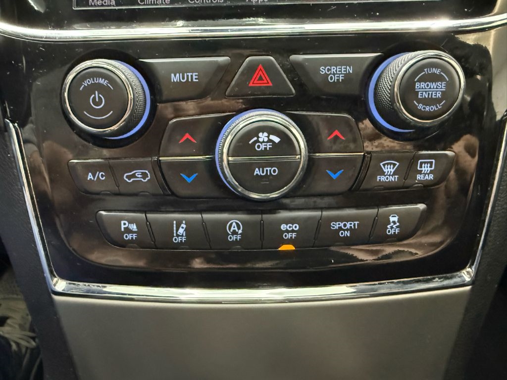 Jeep Grand Cherokee Laredo E 4WD 2021