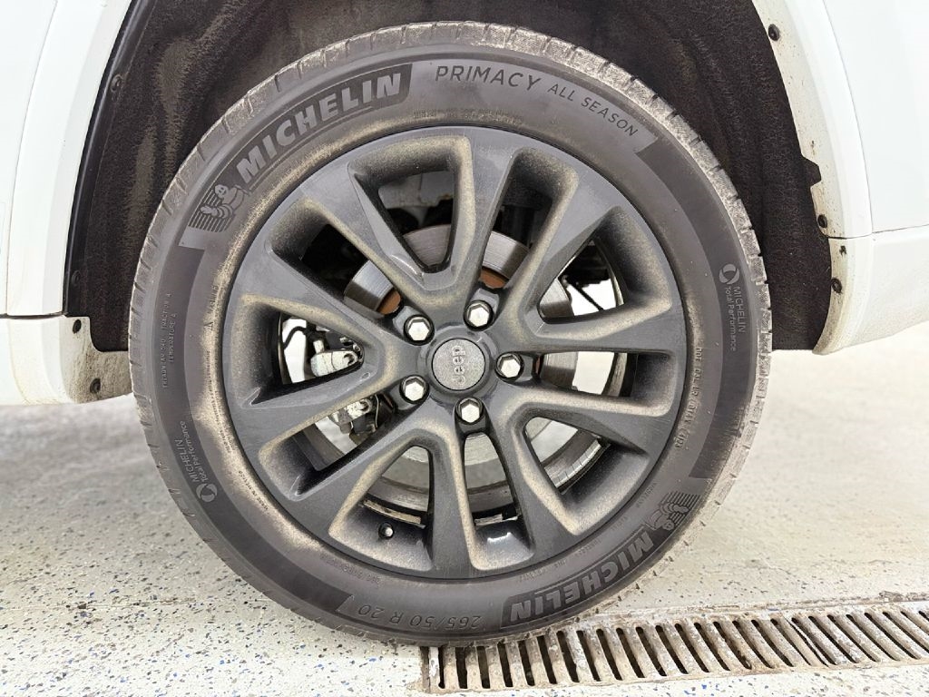 Jeep Grand Cherokee Laredo E 4WD 2021