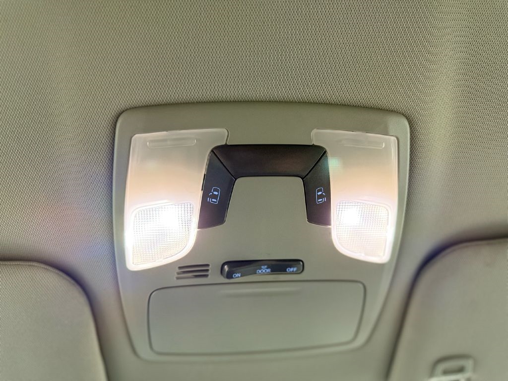 Toyota Sienna LE 7-Passenger AWD 2017