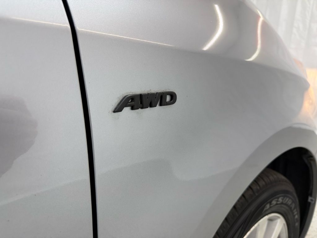 Toyota Sienna LE 7-Passenger AWD 2017