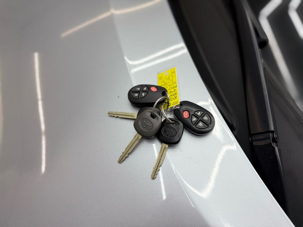 Toyota Sienna LE 7-Passenger AWD 2017