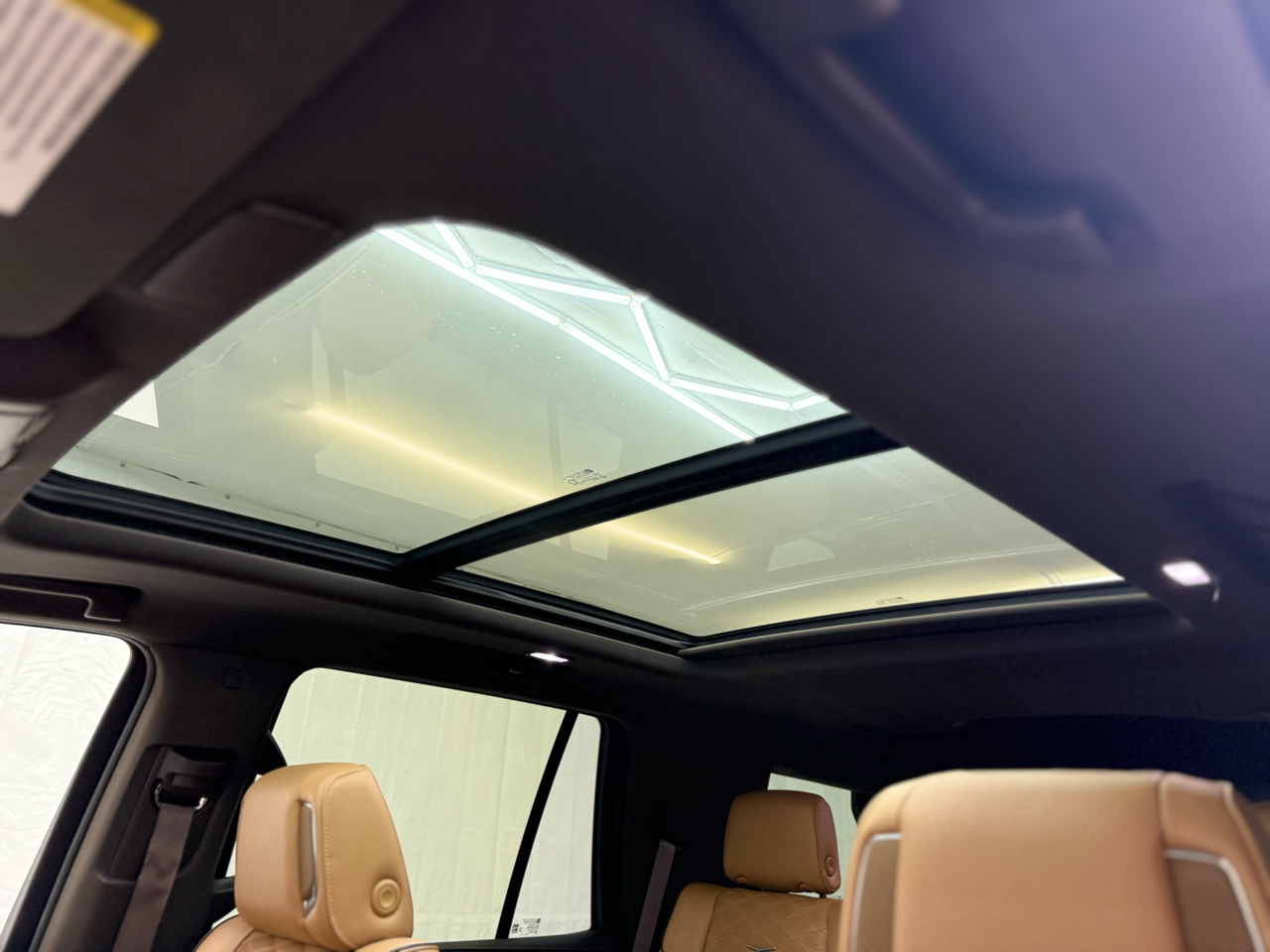 Cadillac Escalade Premium Luxury AWD 2021