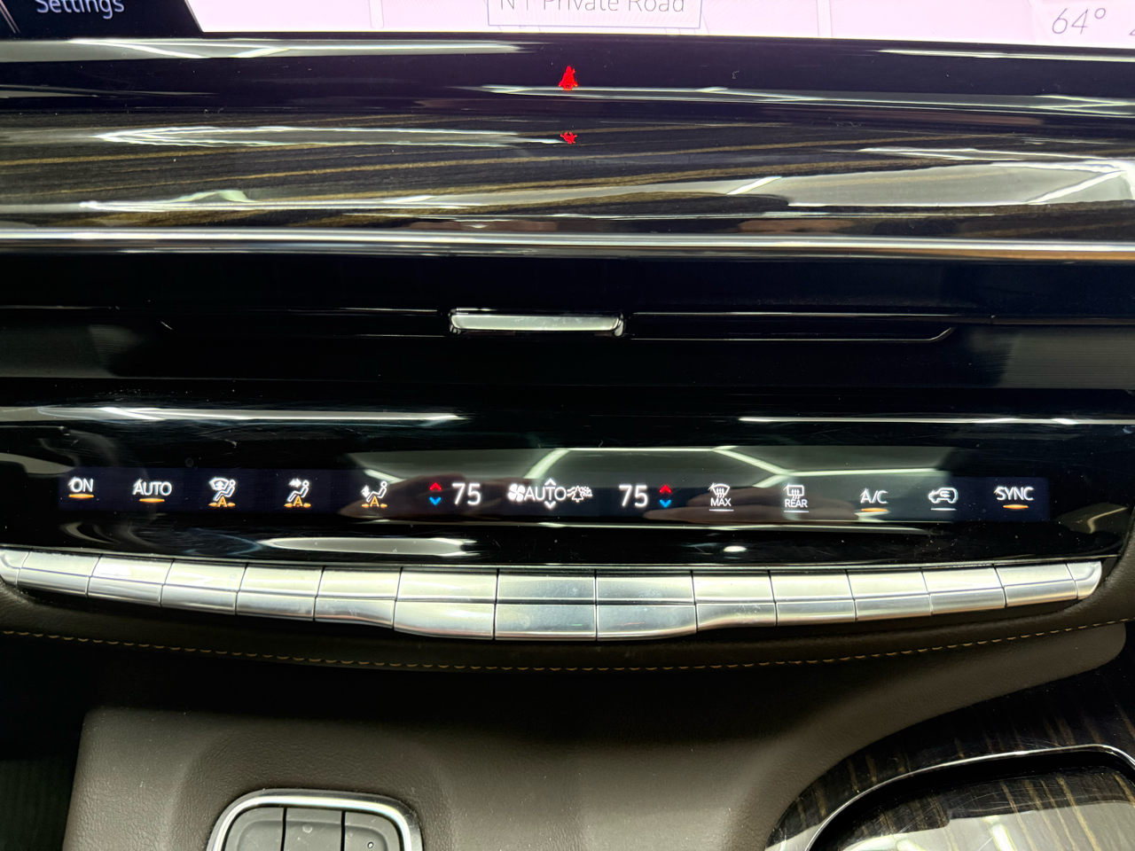 Cadillac Escalade Premium Luxury AWD 2021