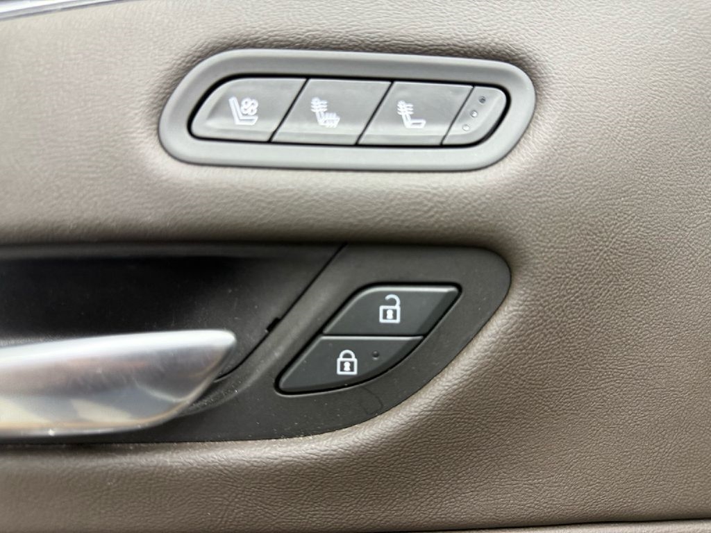 Cadillac Escalade Premium Luxury AWD 2021