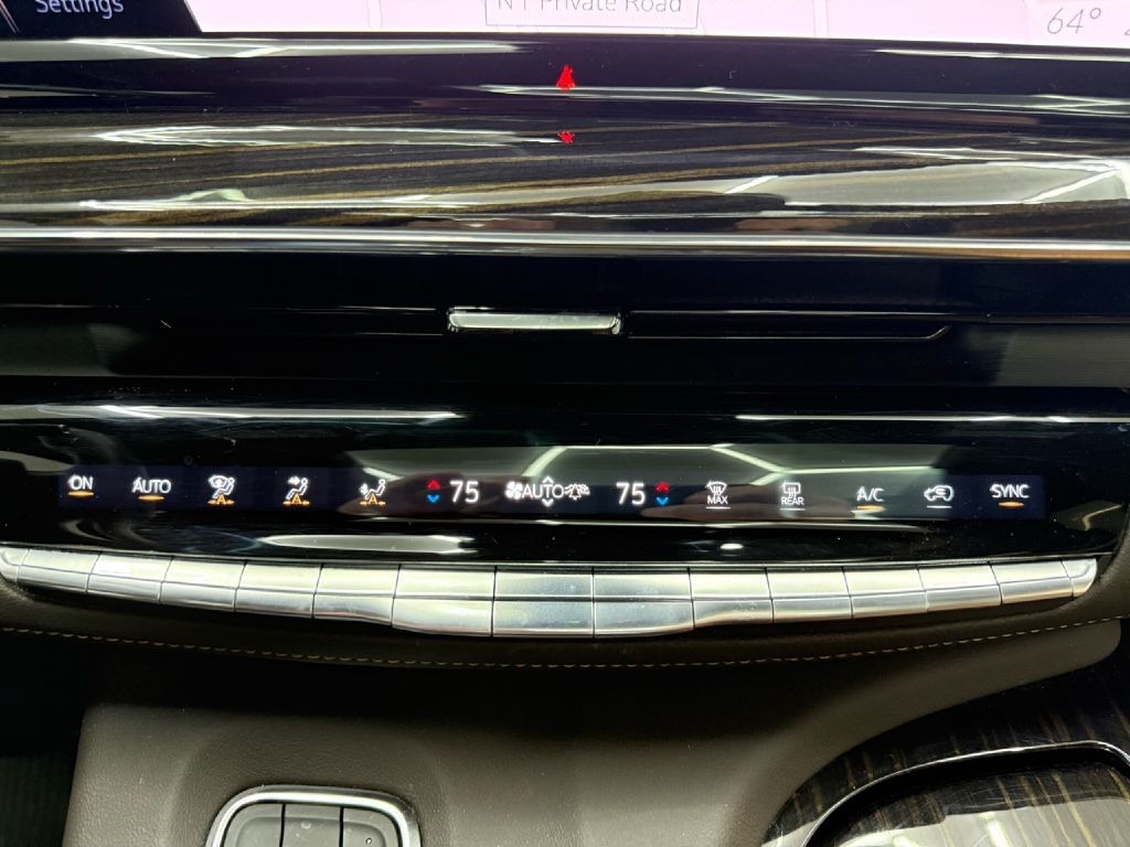 Cadillac Escalade Premium Luxury AWD 2021