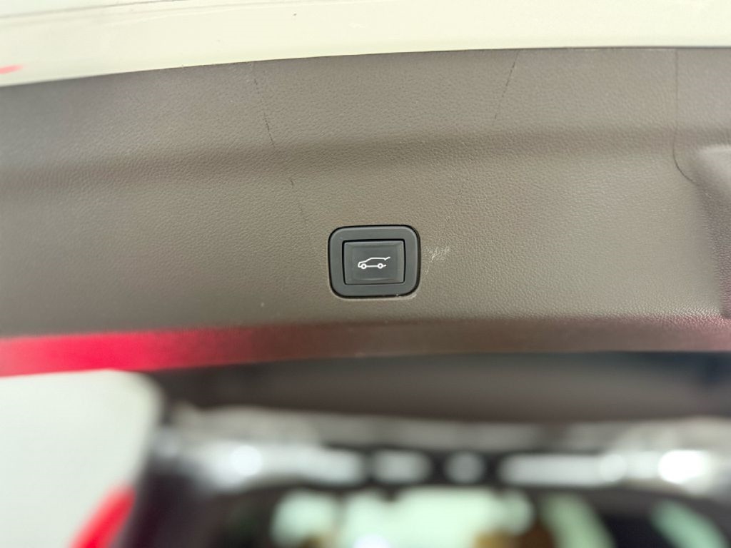 Cadillac Escalade Premium Luxury AWD 2021